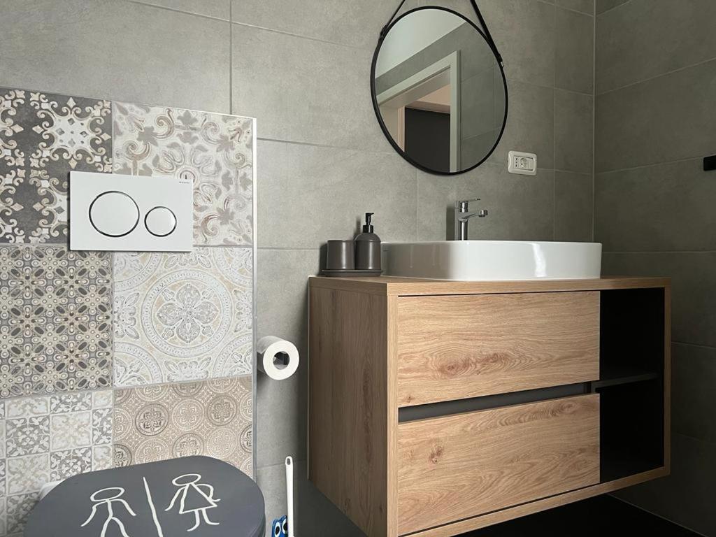 Ferienwohnung Am Rebberg 술츠부르크 외부 사진