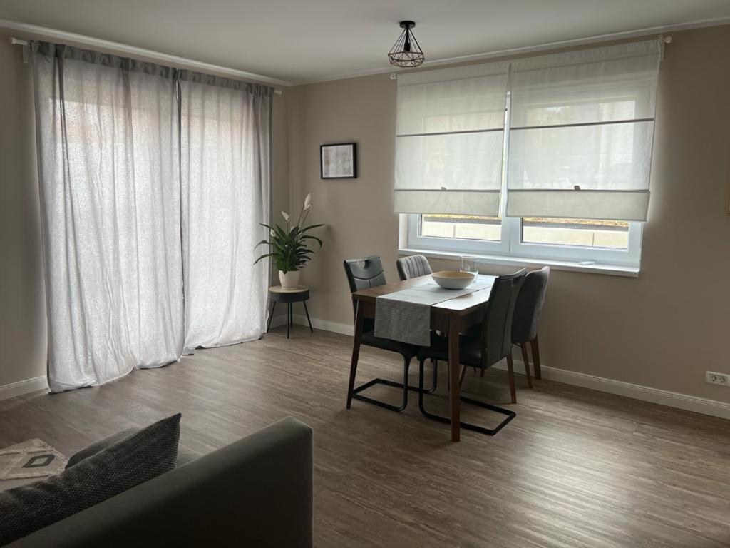 Ferienwohnung Am Rebberg 술츠부르크 외부 사진